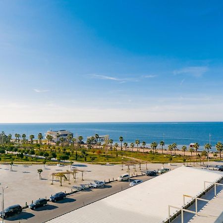 Your Beach Tower Batumi Camera foto