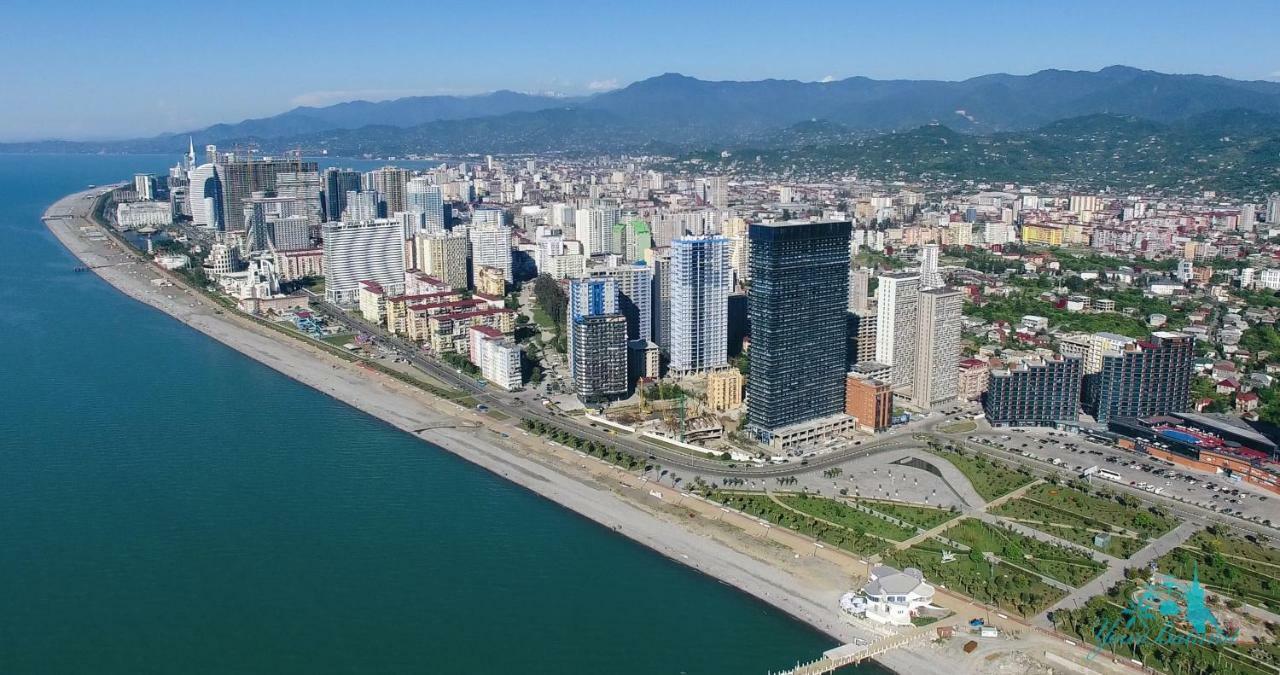Your Beach Tower Batumi Esterno foto